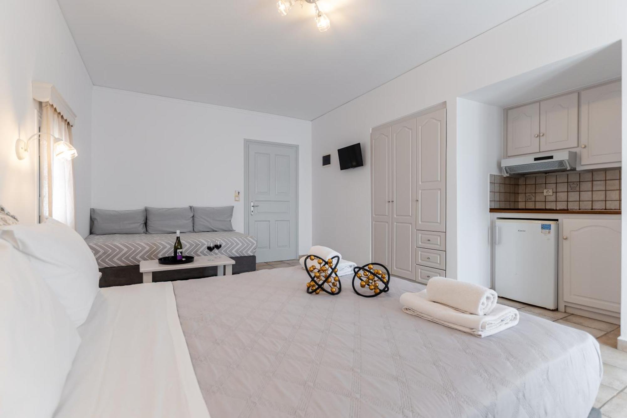 Golden Bay Apart otel Agios Prokopios  Dış mekan fotoğraf